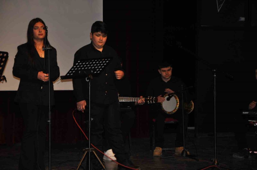 Çanakkale Zaferi'nin 111’inci Yıl Dönümü.. Kars'ta Anma Programı Düzenlendi!