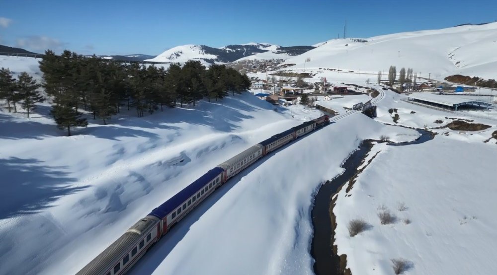 Doğu Ekspresi’nde Bayram Yoğunluğu.. Biletler Günler Öncesinden Tükendi!