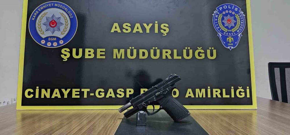 Gece Yarısı Silahlı Saldırı.. İş Yeri Kurşunlandı, Şüpheliler Yakalandı!