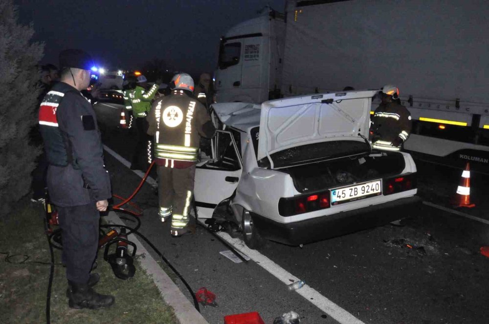 Manisa’da Feci Kaza: 2 Ölü, 5 Yaralı