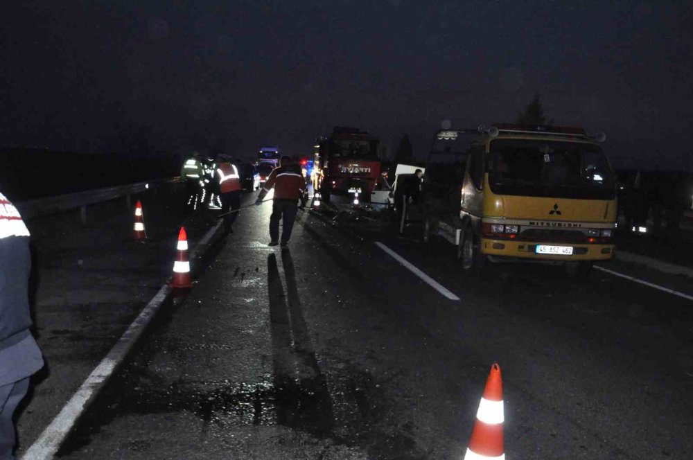 Manisa’da Feci Kaza: 2 Ölü, 5 Yaralı