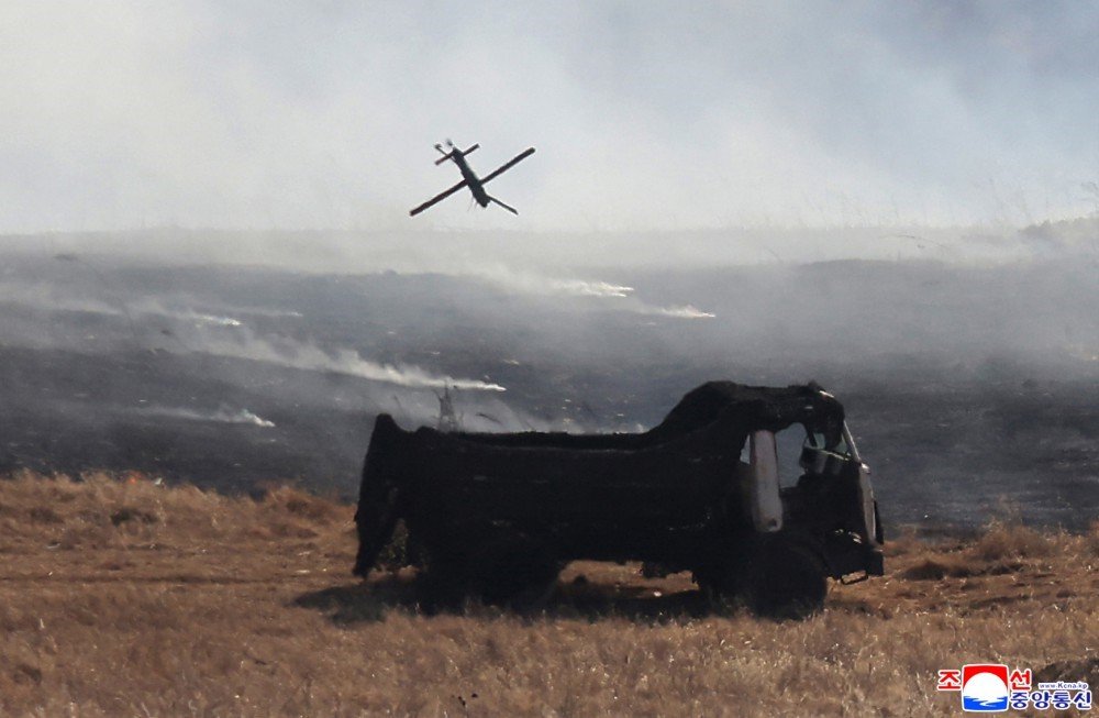 Kuzey Kore’de Tank Birliklerinin Katılımıyla Taktik Saldırı Tatbikatı