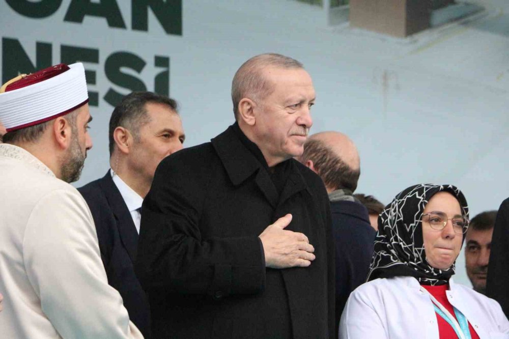 Erdoğan Rize'de.. Bölgedeki Savaşlara Diplomasiyle Çözüm Arıyoruz!