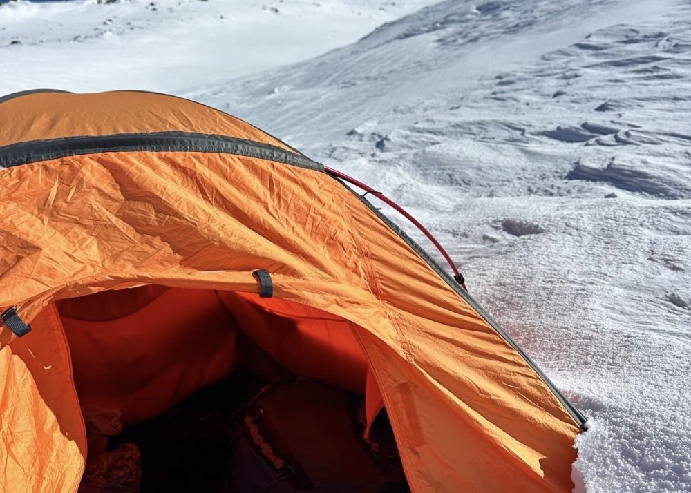 Vanlı Dağcı, Ağrı Dağı Zirvesine Tek Başına Tırmandı