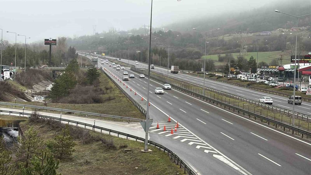 Bayram Tatili Bitiyor, Dönüş Başladı: Yollarda Bayram Trafiği
