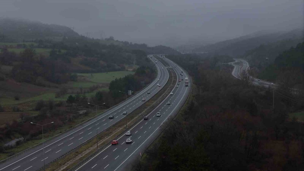 Bayram Tatili Bitiyor, Dönüş Başladı: Yollarda Bayram Trafiği