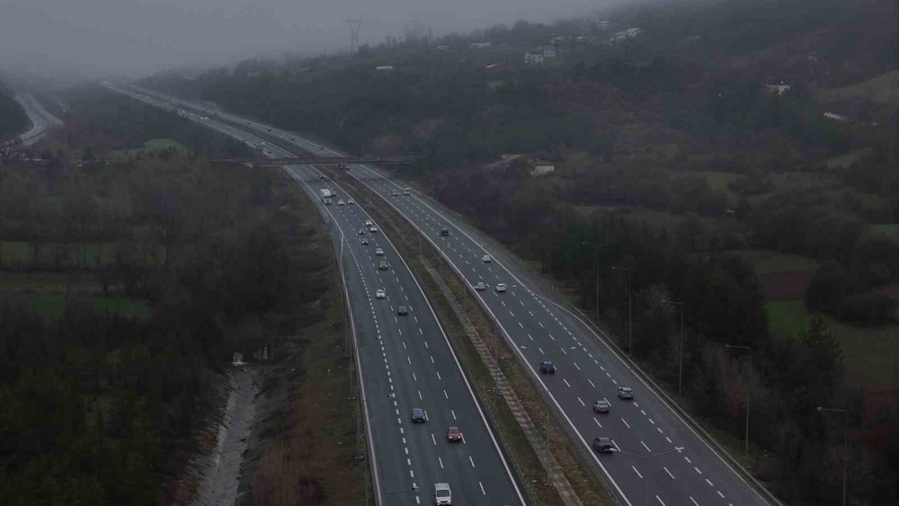 Bayram Tatili Bitiyor, Dönüş Başladı: Yollarda Bayram Trafiği