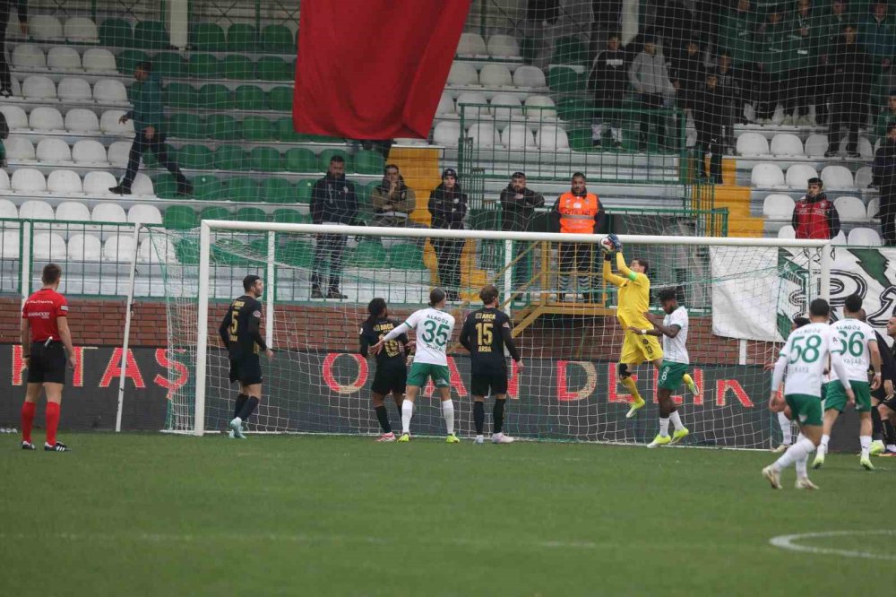 Iğdır FK Evinde Yıkıldı.. Çorum FK 2 Golle 3 Puanı Kaptı!