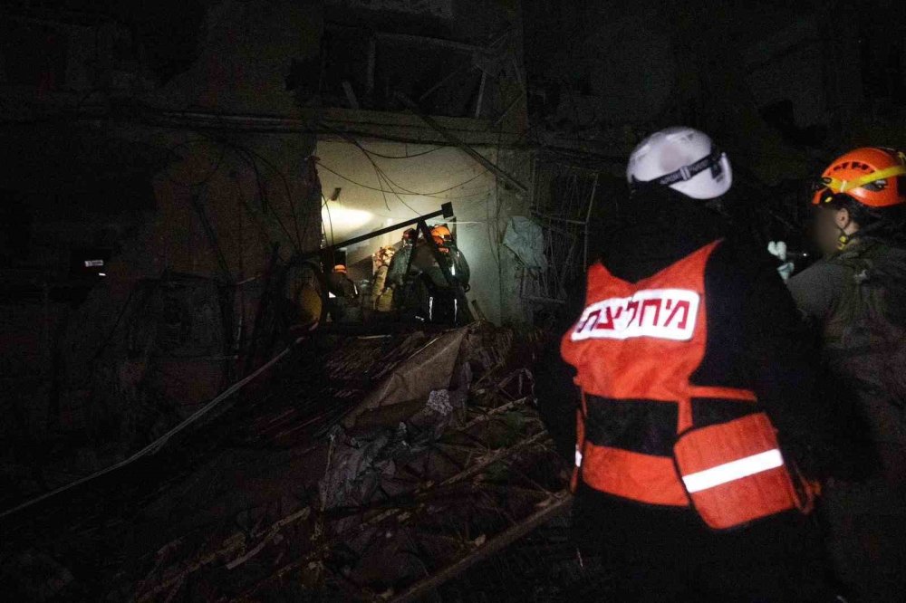 İran-İsrail/ABD Hattında Gerilim Tırmanıyor.. Dimona Vuruldu, Natanz Hedefte!