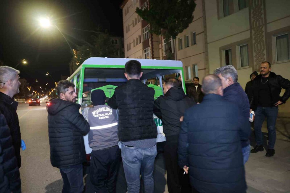 Nevşehir’de Kadın Cinayeti.. Eşini Öldüren Erkek Kendini de Vurdu!