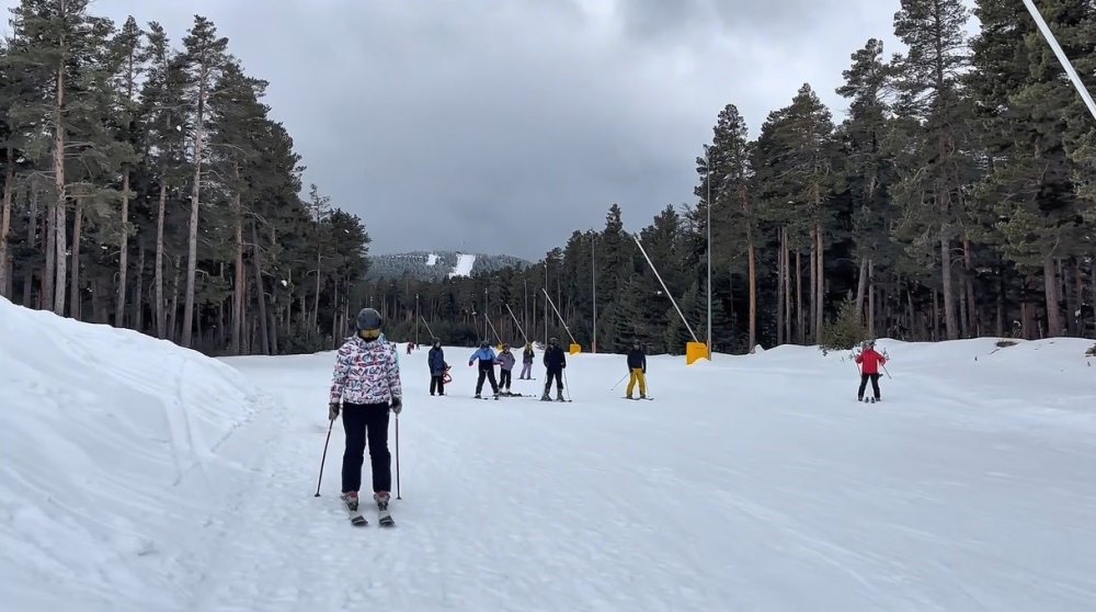 Sarıkamış’ta Bayram Yoğunluğu.. Kayak Sezonu Nisan’a Uzadı!