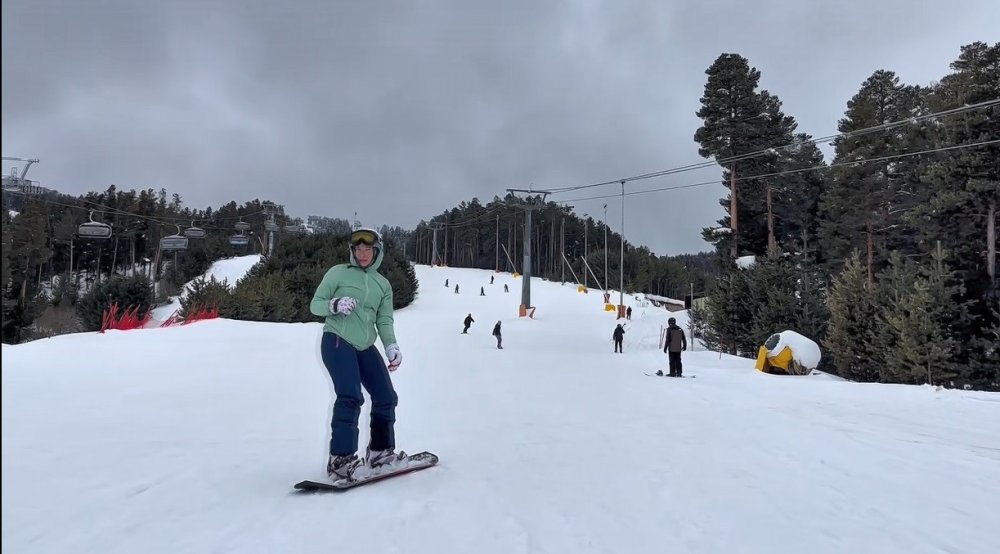 Sarıkamış’ta Bayram Yoğunluğu.. Kayak Sezonu Nisan’a Uzadı!
