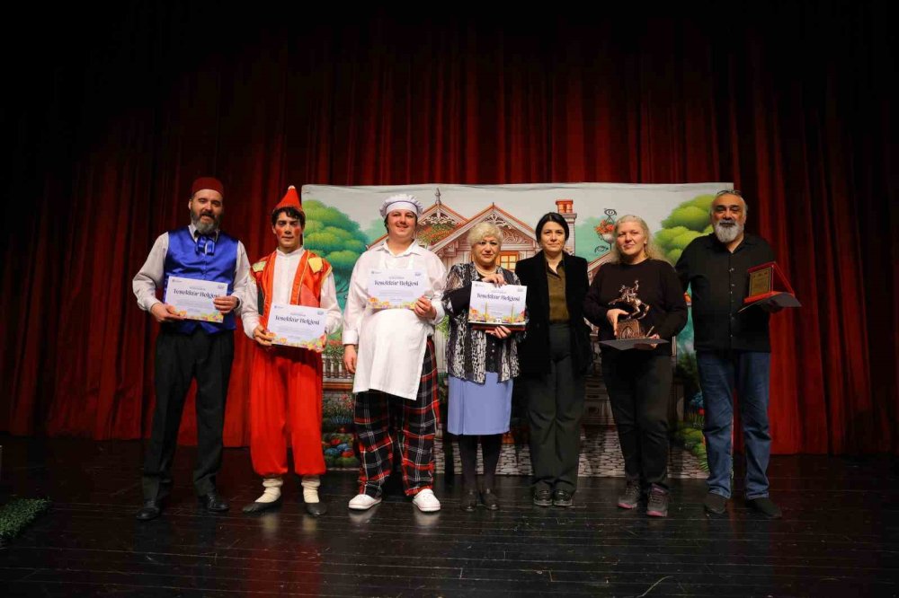 8. Samsun Uluslararası Tiyatro Festivali Başladı