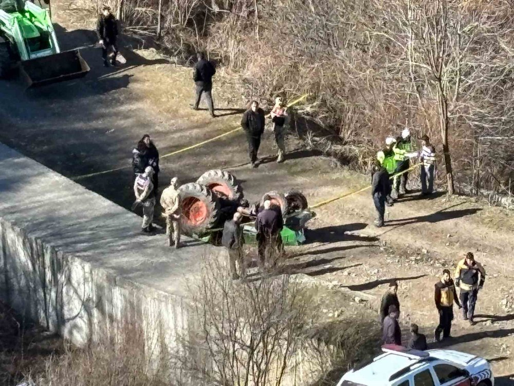 Ardahan Posof’ta Traktör Kazası; 1 Ölü