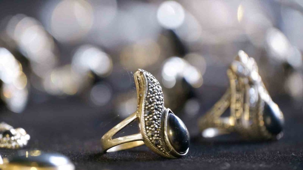 Erzurum’un Siyah Mirası.. Oltu Taşı Yüzyıllardır Işıltısını Koruyor!