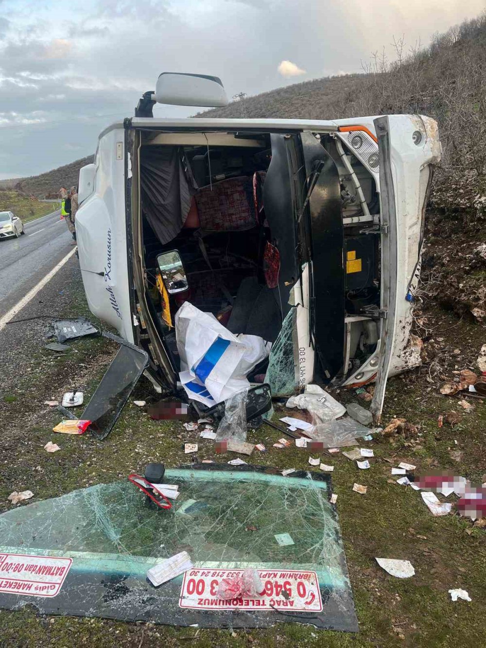 Mardin’de Yolcu Otobüsü Devrildi: 24 Yaralı