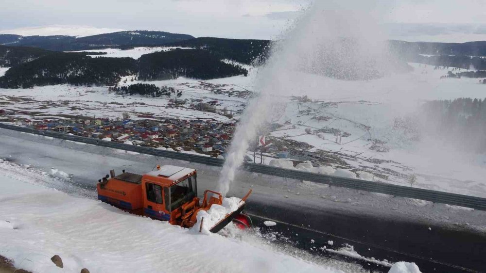 2581 Rakımlı Bilbilan Yaylası Geçidi Açılıyor.. Karla Mücadelede Yoğun Mesai!&nbsp;