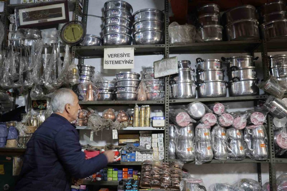 Bakırcılar Çarşısı’nda Zamana Direnen Son Ustalar