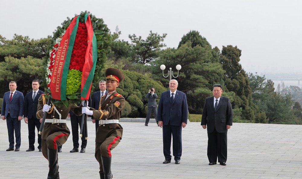 Belarus Devlet Başkanı Lukaşenko’dan Kuzey Kore’ye İlk Resmi Ziyaret
