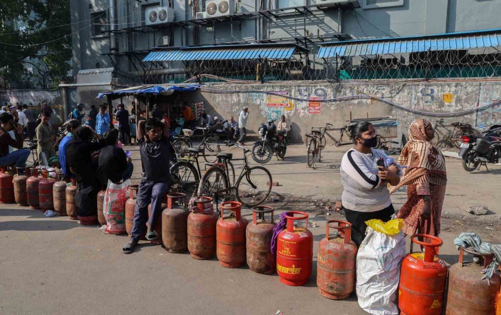 Hürmüz Krizi Hindistan’ı Vurdu.. Gaz Kıtlığı Ekonomiyi Felç Etti!