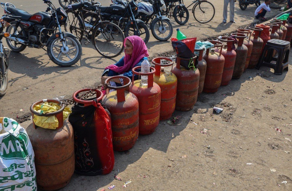 Hürmüz Krizi Hindistan’ı Vurdu.. Gaz Kıtlığı Ekonomiyi Felç Etti!