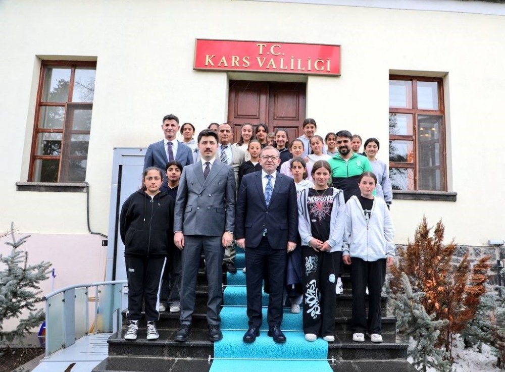 Kars’ı Gururlandıran Başarı: Şampiyon Takım Yarı Finalde