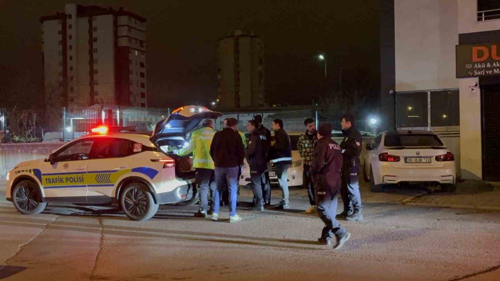 Kayseri’de Polisten Kaçan 2 Alkollü Sürücüye 920 Bin TL Para Cezası Yazıldı