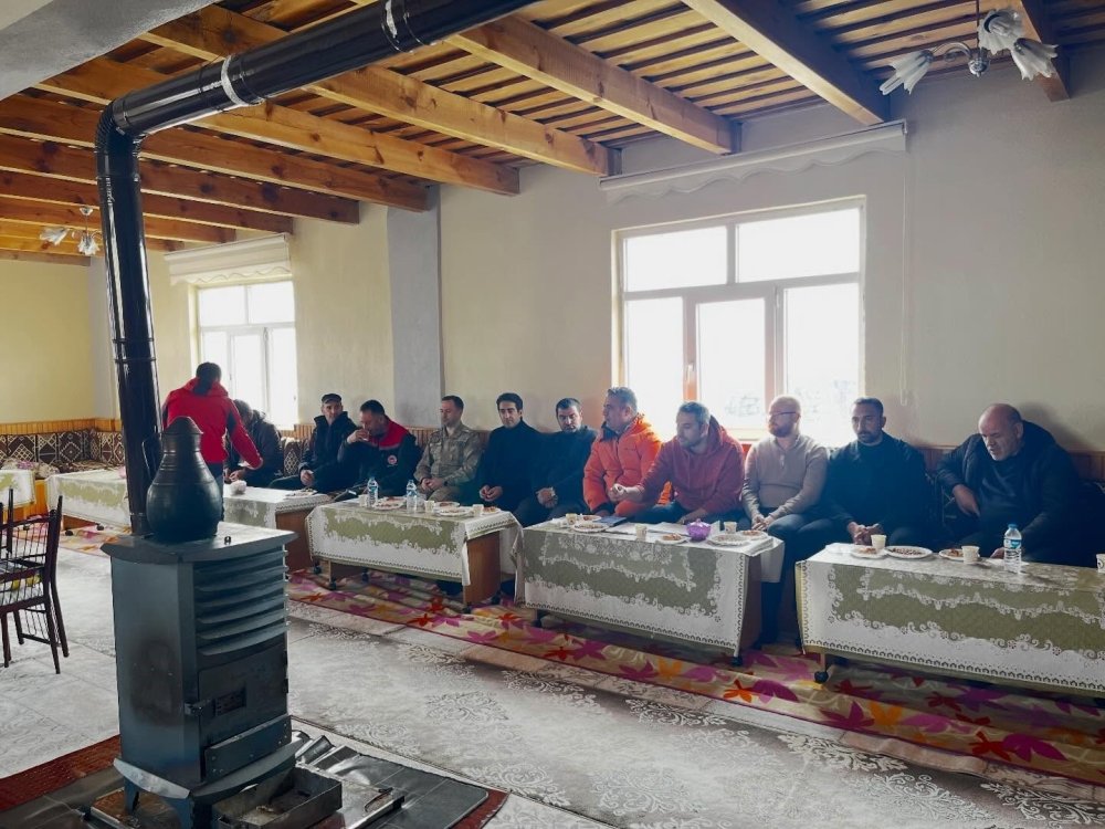 Sarıkamış Kaymakamı Enis Aslantatar’dan Yeniköy’e Ziyaret