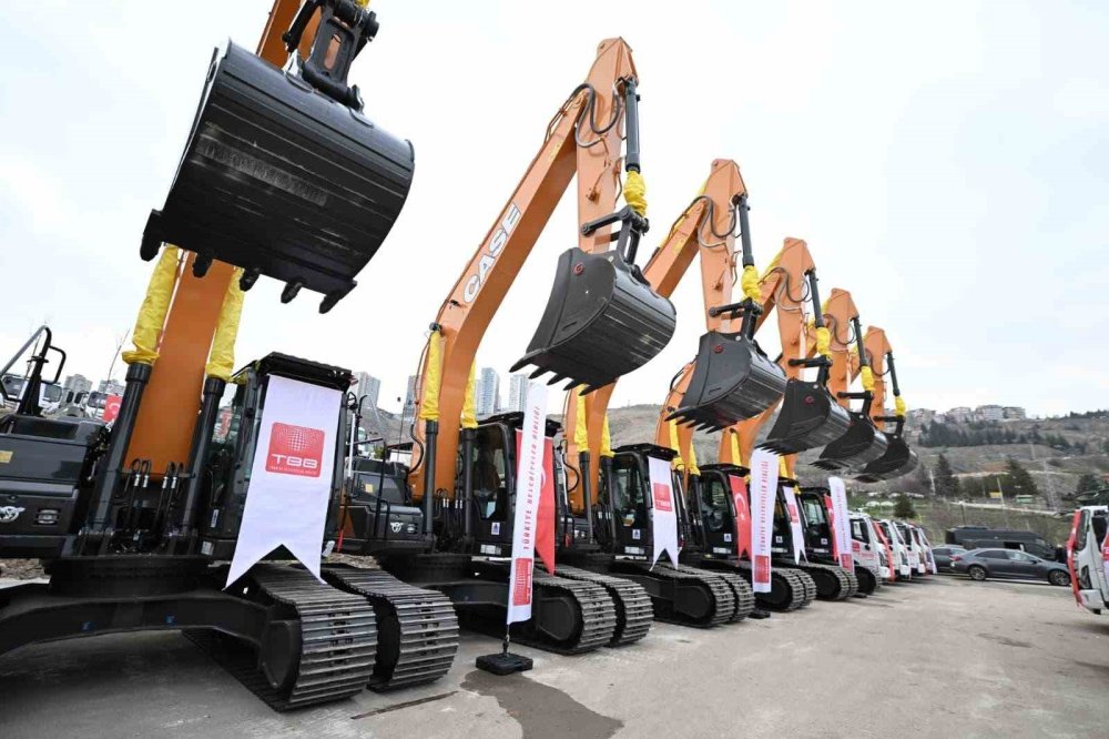 ‘TBB Araç Hibesi’yle Hızla Artan Hizmet.. 90 Yeni Araç, 88 Belediye!