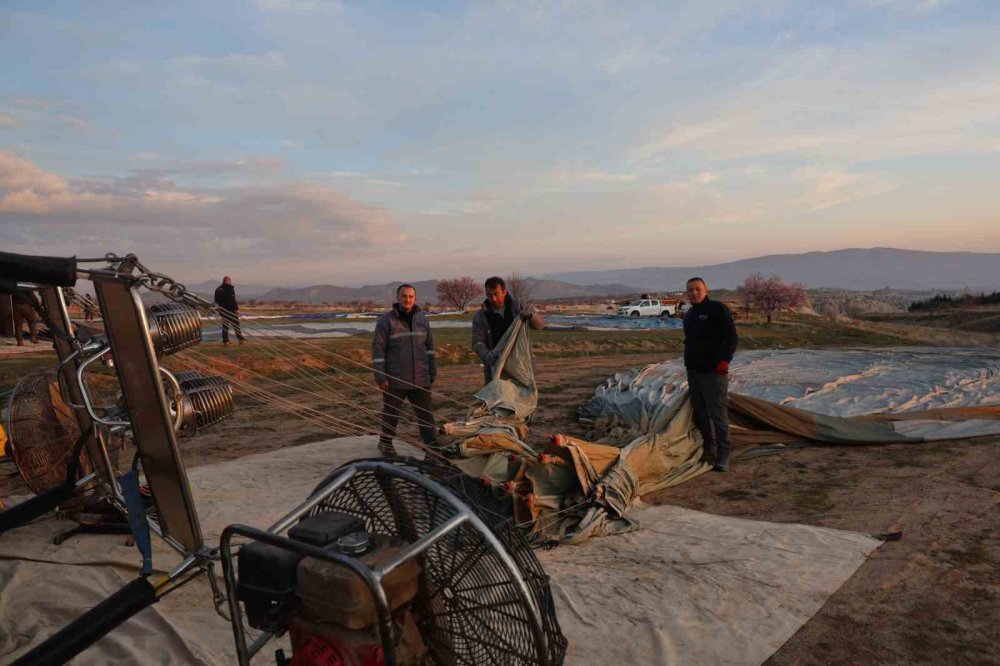 Kapadokya’da Sıcak Hava Balon Turlarına Rüzgar Engeli