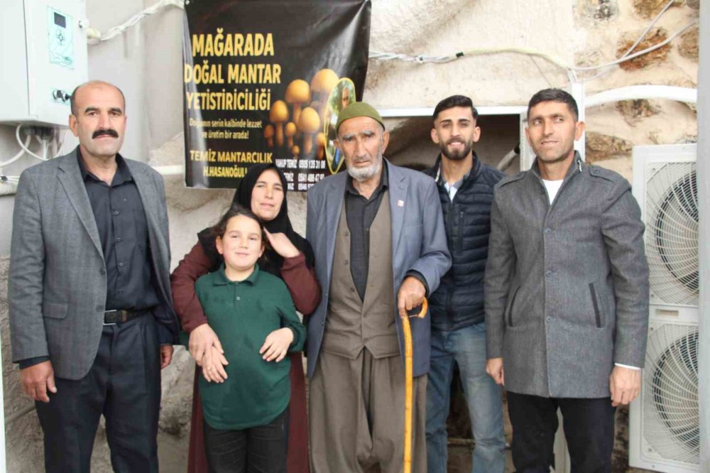 Tarihi Mağarada Mantar Üretim Tesisi Kurdu