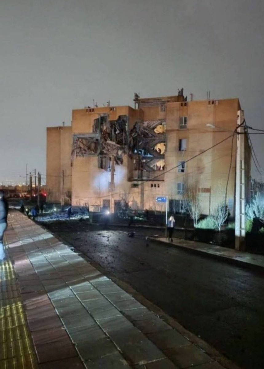 Yüksek Gerilim, Belirsiz Gelecek.. Bölgesel Askeri Hareketlik Artıyor!