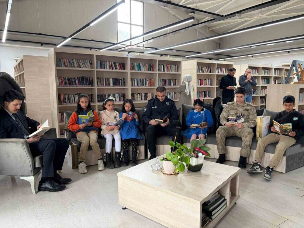 Digor’da Kütüphane Haftası: En Çok Okuyan Öğrenciler Ödüllendirildi