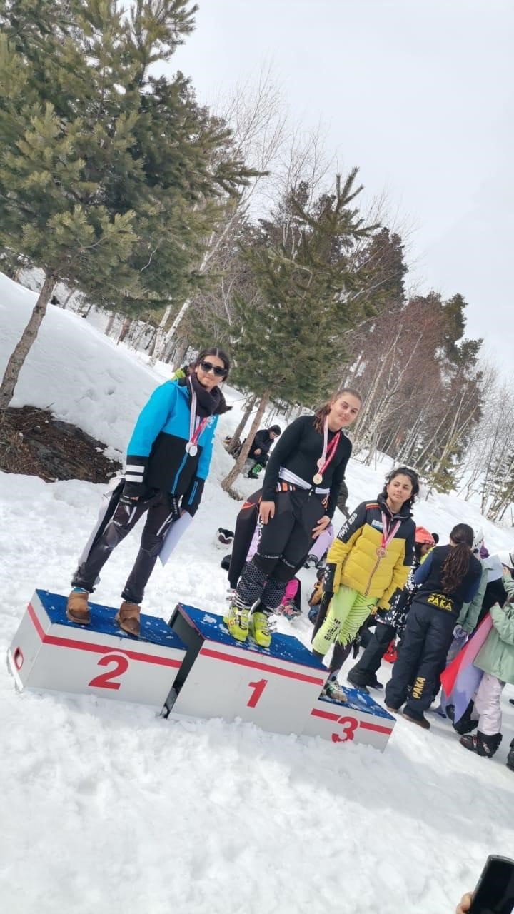 Milli Kayakçı Cansu İkra Akçay’ın Büyük Başarısı