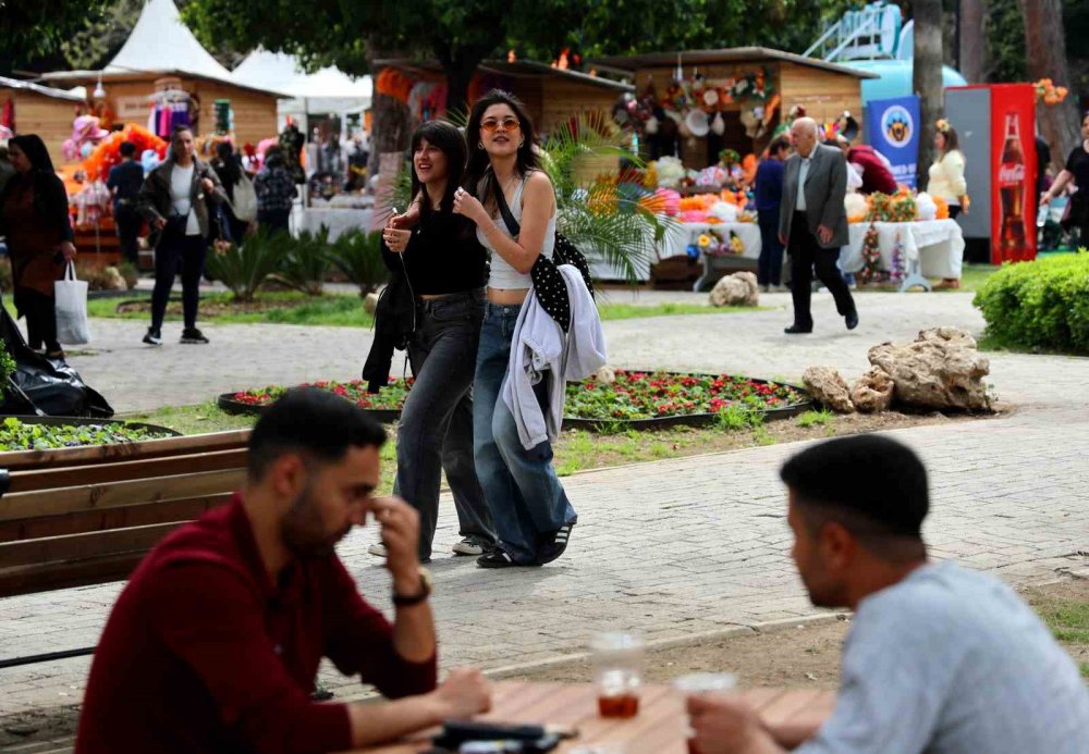 14’üncü Uluslararası Portakal Çiçeği Karnavalı Başladı