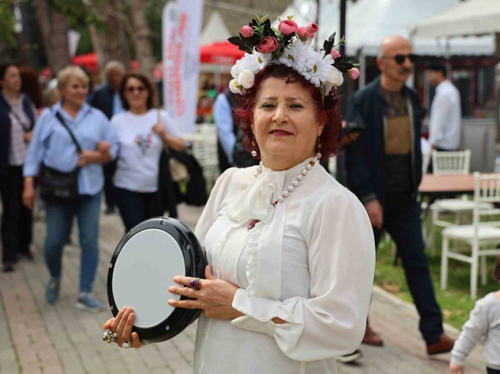 14’üncü Uluslararası Portakal Çiçeği Karnavalı Başladı