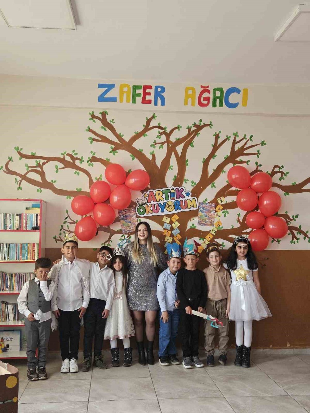 Kars’ta Köy Okulunda Tiyatro Coşkusu: Öğrencilerden Renkli Gösteri