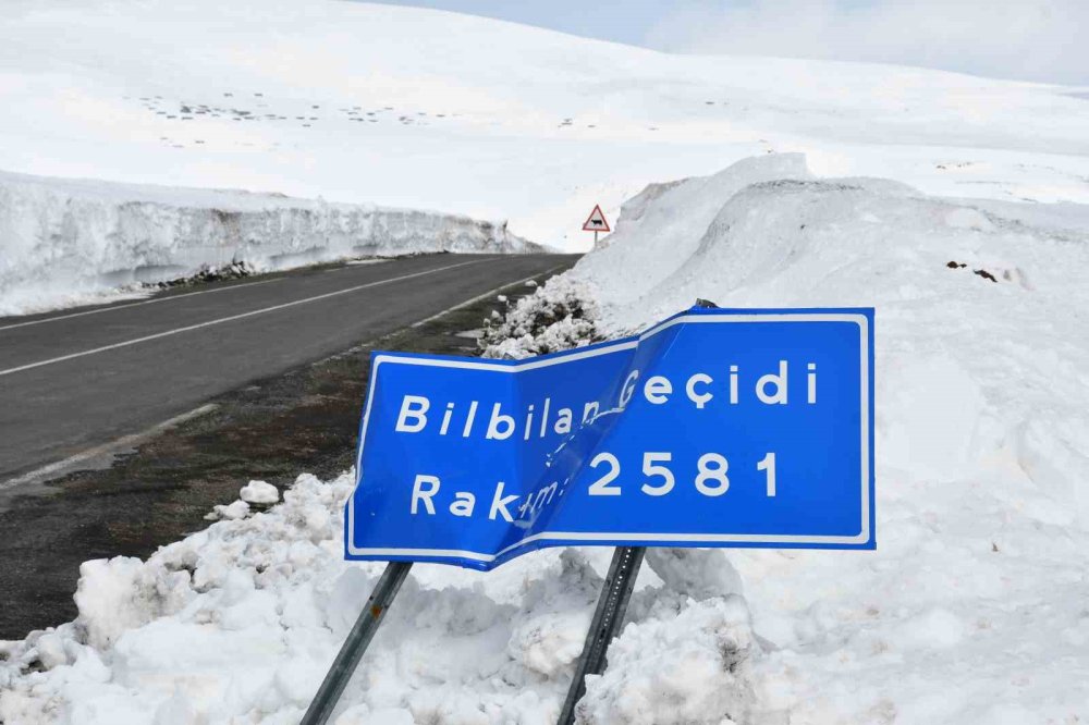 Ardahanlı Arıcılardan Dikkat Çekici Eylem.. Yolumuz Açık Kalmalı! &nbsp;