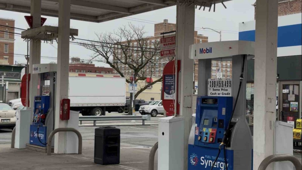 ABD’de Benzin Fiyatı 2022’den Bu Yana İlk Kez 4 Doların Üzerinde