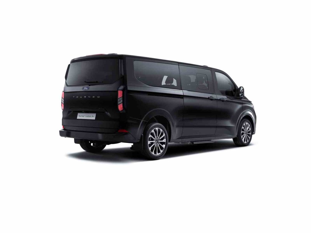 Yeni Ford Tourneo Custom 9+1 Satışa Sunuluyor