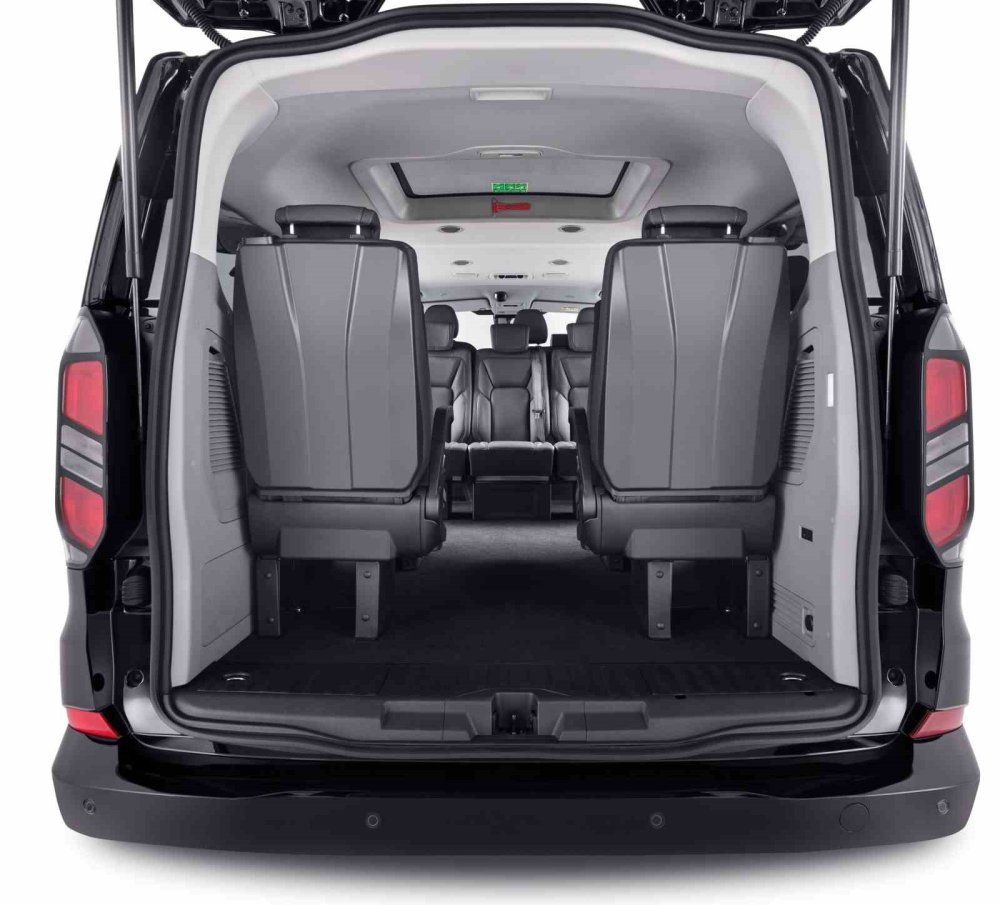 Yeni Ford Tourneo Custom 9+1 Satışa Sunuluyor