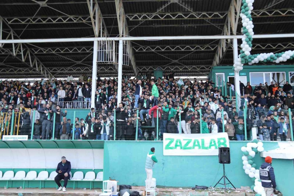 12 Bingölspor Şampiyon Oldu