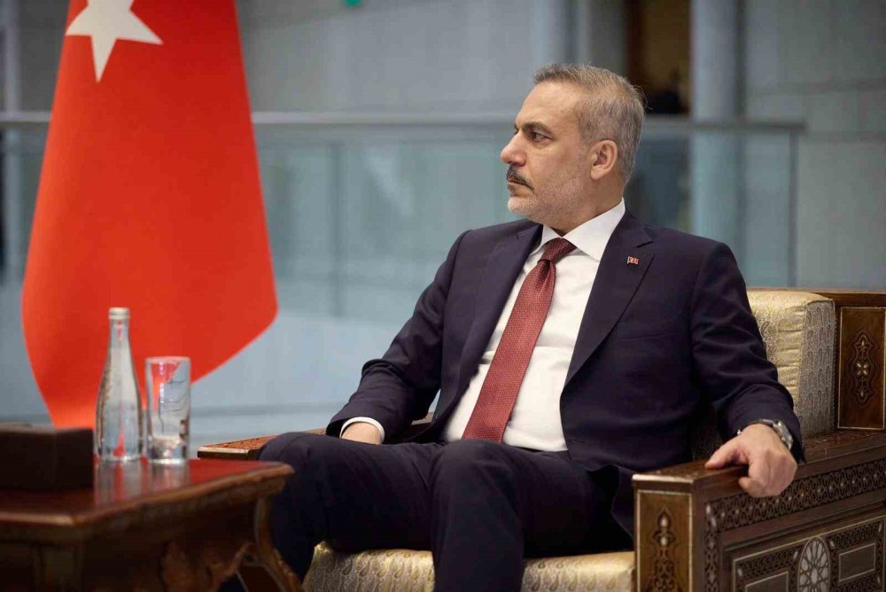 Dışişleri Bakanı Fidan, Suriyeli ve Ukraynalı Mevkidaşları İle Üçlü Görüşme Gerçekleştirdi