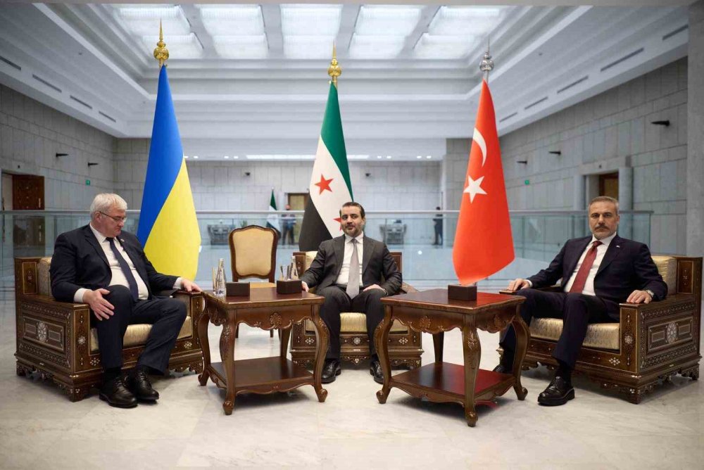 Dışişleri Bakanı Fidan, Suriyeli ve Ukraynalı Mevkidaşları İle Üçlü Görüşme Gerçekleştirdi