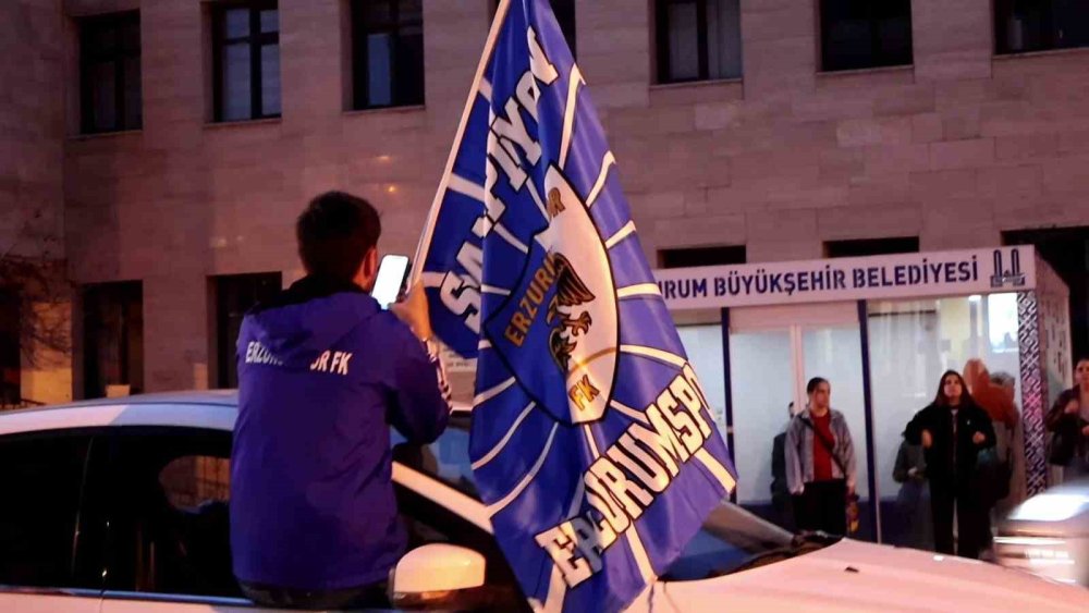 Erzurumspor FK’dan Süper Lig’e Adım Adım.. Kent Sokaklara Taştı!