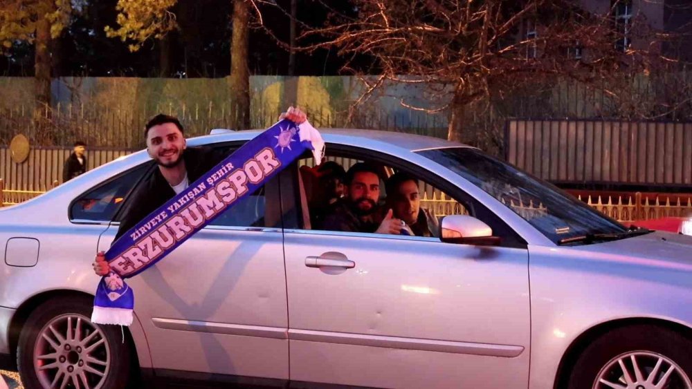 Erzurumspor FK’dan Süper Lig’e Adım Adım.. Kent Sokaklara Taştı!