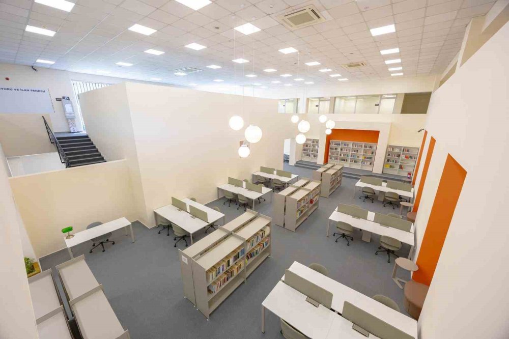Hasan Ali Yücel Kütüphanesi Hizmete Girdi
