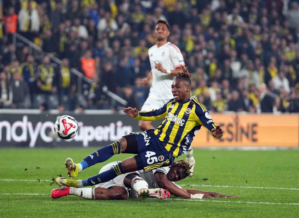 Kadıköy’de Derbi Nefes Kesti.. Fenerbahçe 90+11’de Kazandı!