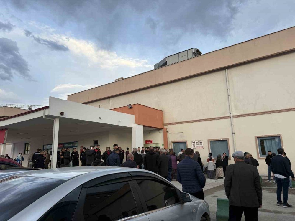 Iğdır Karakuyu’da Kanlı Hesaplaşma.. Aynı Aileden 2 Kişi Hayatını Kaybetti!