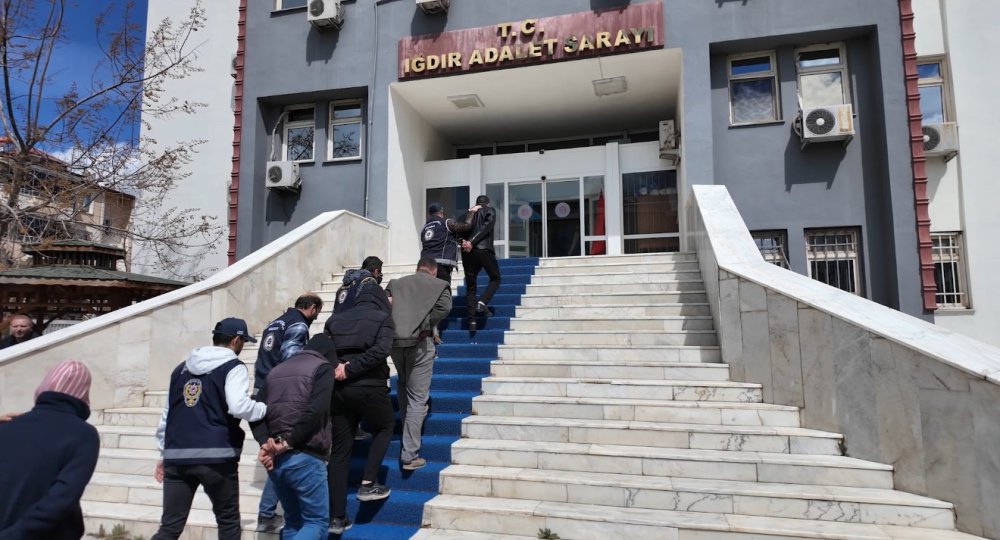 Iğdır’da İnsan Kaçakçılığı Operasyonu.. 12 Kişi Yakalandı, 7’si Tutuklandı!